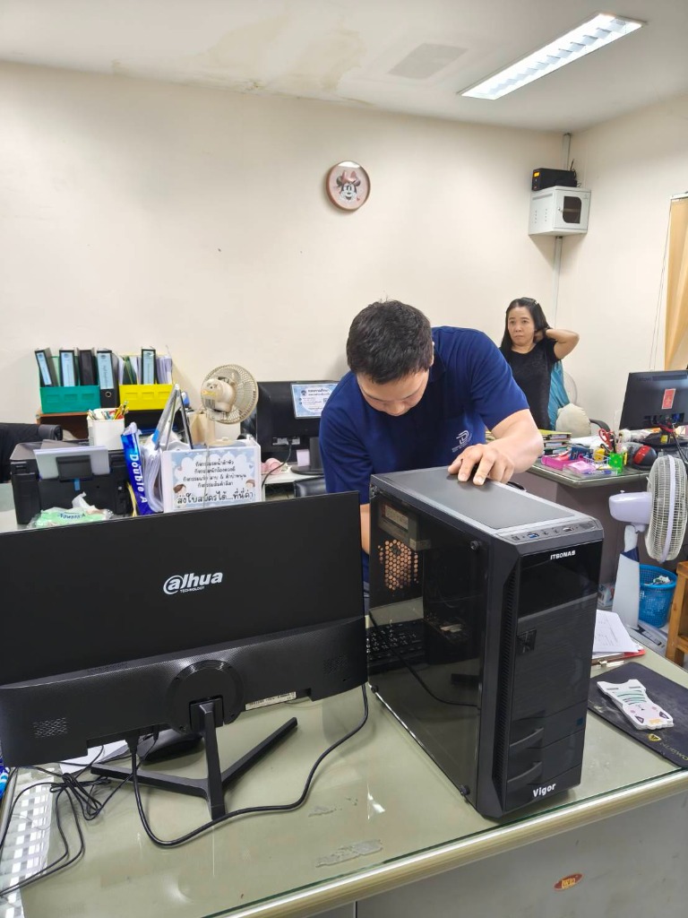 ส่งมอบชุดคอมพิวเตอร์ตามมาตรฐาน ICT 2569 — สำนักงานเทศบาลตำบลสันนาเม็ง — ภาพผลงานที่ 3